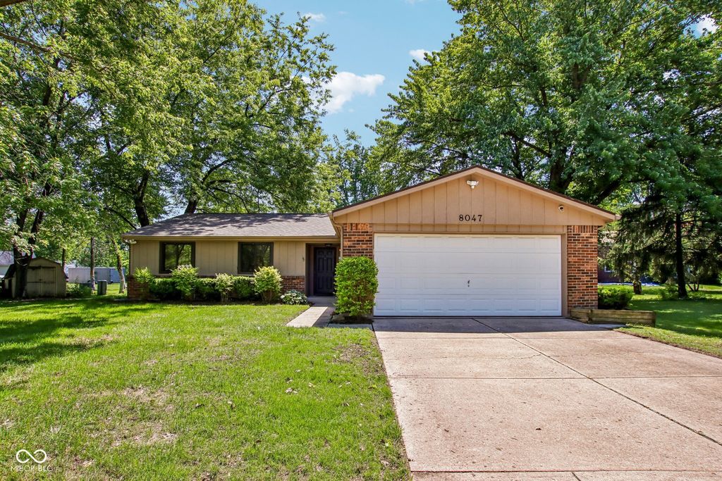 8047 Pebble Creek Court, Indianapolis, IN 46268