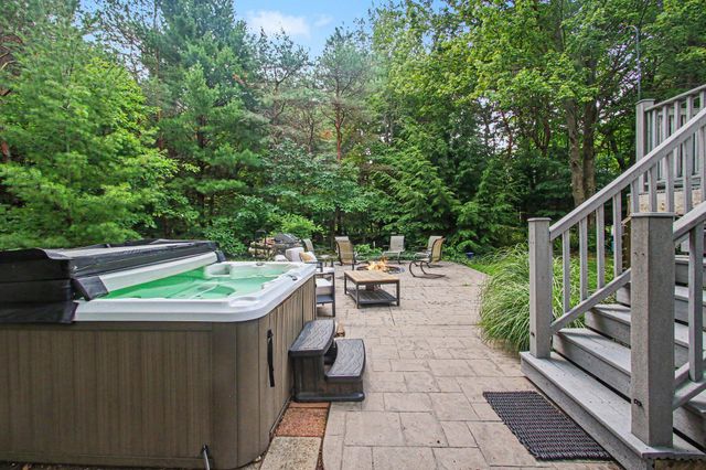 16381 Greenly Street, Holland, MI 49424