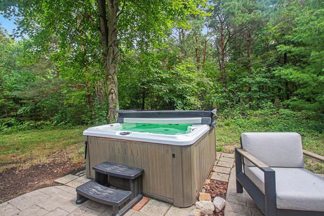 16381 Greenly Street, Holland, MI 49424