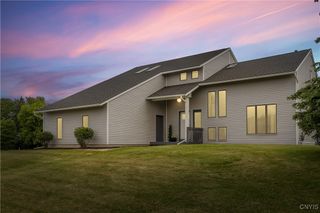 4925 Bentbrook Drive, Manlius, NY 13104