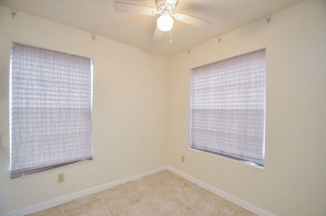 2750 Holly Hall Street 716, Houston, TX 77054