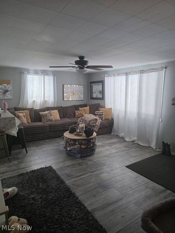 2659 Sixth Street, New Cumberland, WV 26047