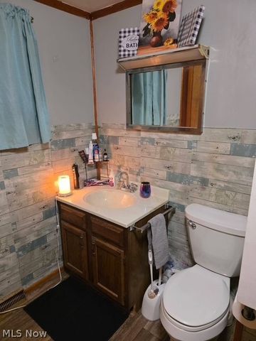 2659 Sixth Street, New Cumberland, WV 26047