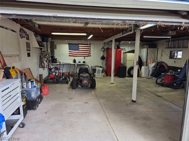 2659 Sixth Street, New Cumberland, WV 26047