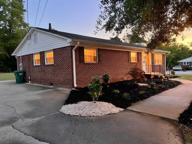 300 Mimosa Drive, Gaffney, SC 29341
