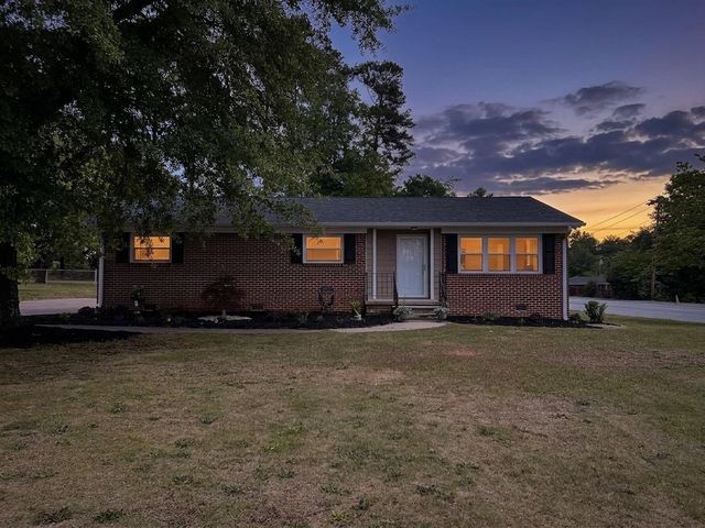 300 Mimosa Drive, Gaffney, SC 29341