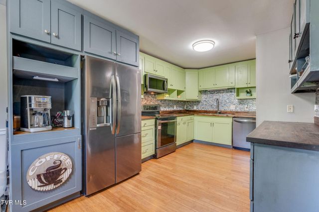 807 Fain Avenue 807, Kingsport, TN 37660