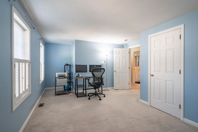 6 Whittemore Place, Nashua, NH 03064