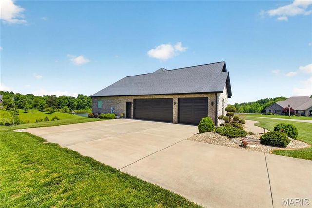 5123 Kennet Drive, Columbia, IL 62236