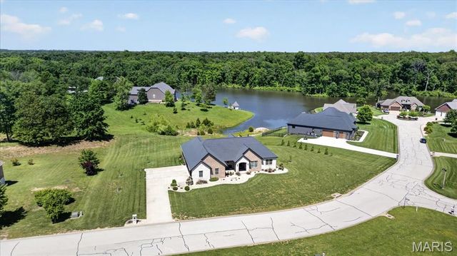 5123 Kennet Drive, Columbia, IL 62236