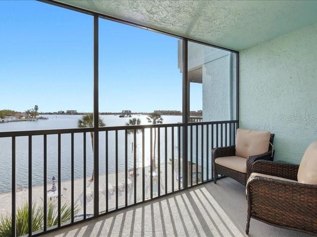 1848 SHORE DRIVE S 301, South Pasadena, FL 33707