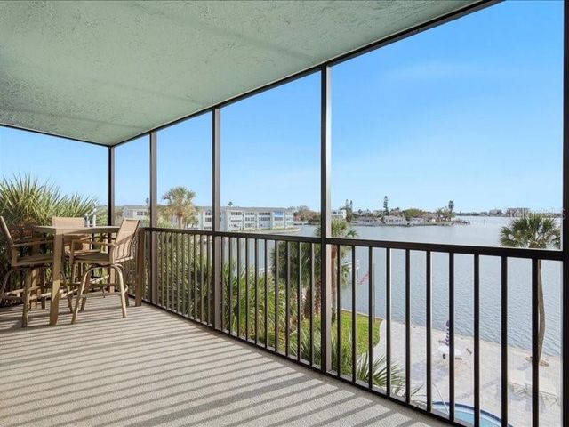 1848 SHORE DRIVE S 301, South Pasadena, FL 33707