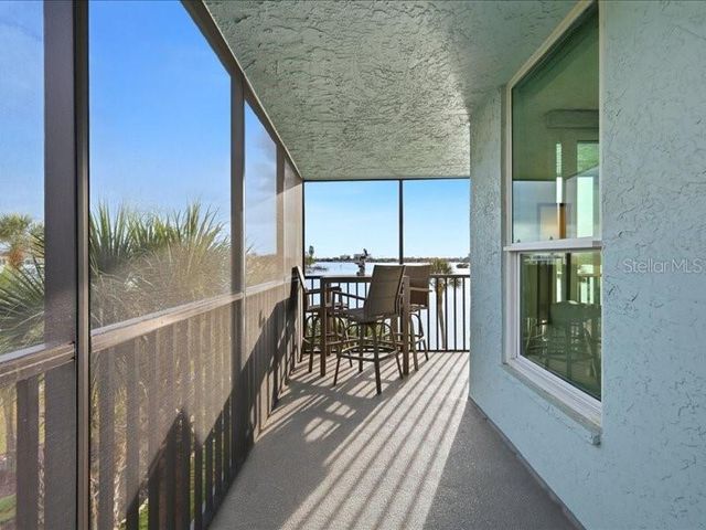 1848 SHORE DRIVE S 301, South Pasadena, FL 33707