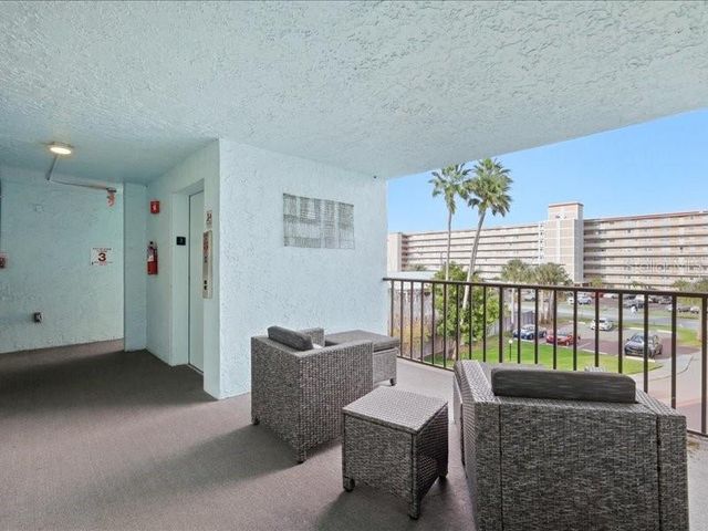 1848 SHORE DRIVE S 301, South Pasadena, FL 33707