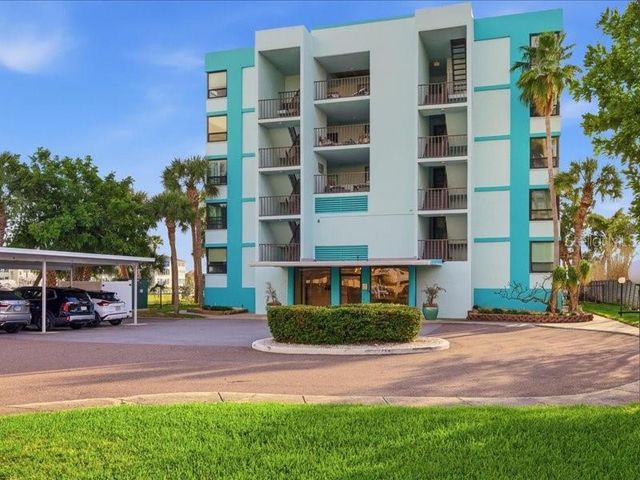 1848 SHORE DRIVE S 301, South Pasadena, FL 33707