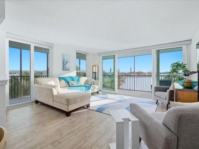 1848 SHORE DRIVE S 301, South Pasadena, FL 33707