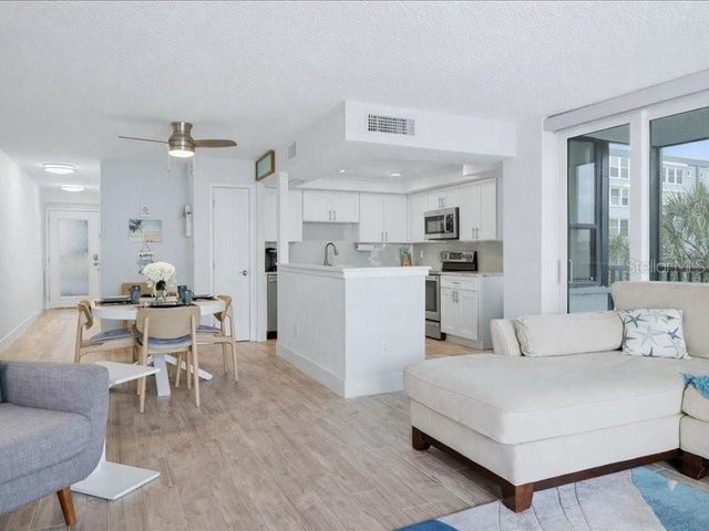 1848 SHORE DRIVE S 301, South Pasadena, FL 33707