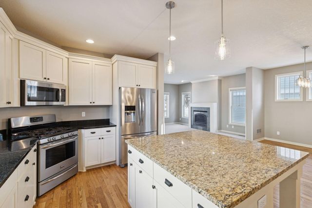 14246 Garden Way N, Hugo, MN 55038