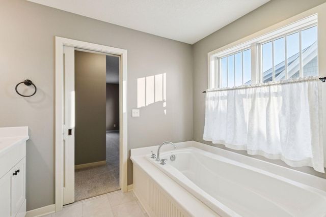 14246 Garden Way N, Hugo, MN 55038