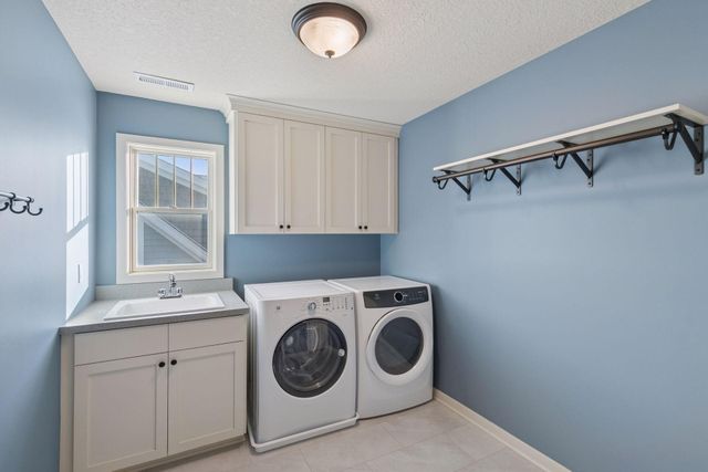 14246 Garden Way N, Hugo, MN 55038