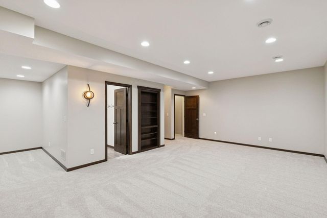 14246 Garden Way N, Hugo, MN 55038