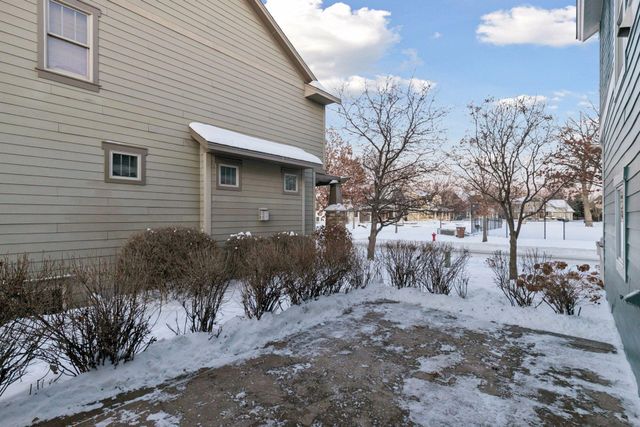 14246 Garden Way N, Hugo, MN 55038