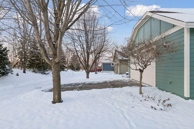 14246 Garden Way N, Hugo, MN 55038