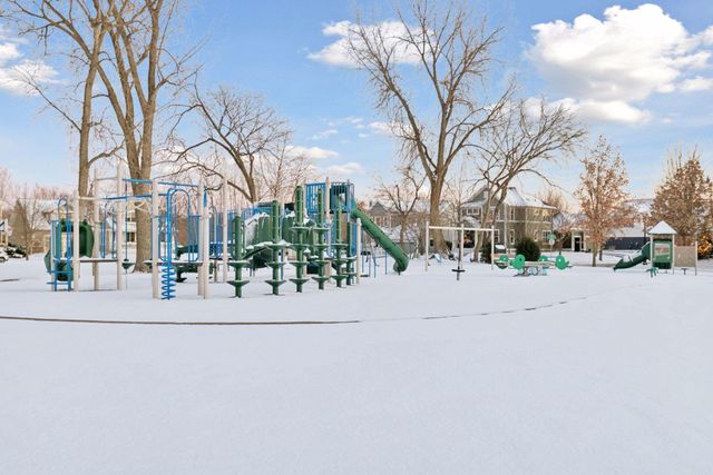 14246 Garden Way N, Hugo, MN 55038