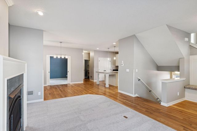 14246 Garden Way N, Hugo, MN 55038