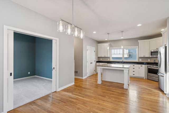 14246 Garden Way N, Hugo, MN 55038