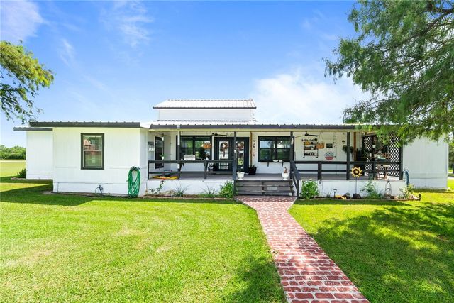 200 Baggs Trai, Mathis, TX 78368