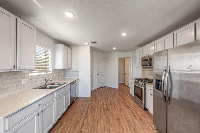 4127 Neches Bend Drive, Baytown, TX 77521