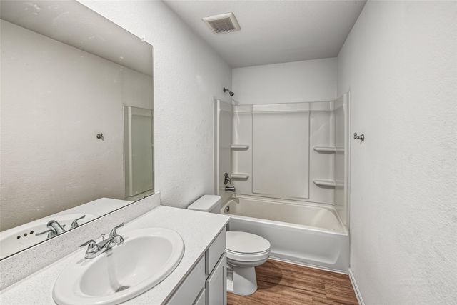 4127 Neches Bend Drive, Baytown, TX 77521