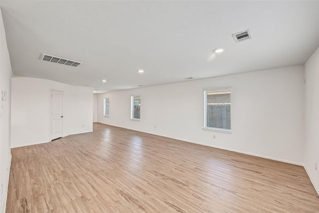 4127 Neches Bend Drive, Baytown, TX 77521