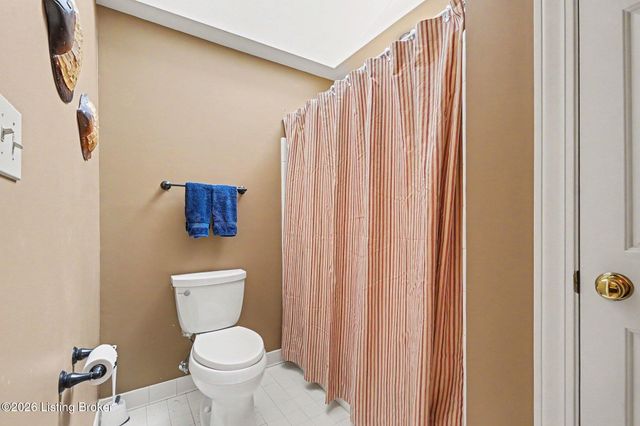 7016 Breakwater Pl, Prospect, KY 40059