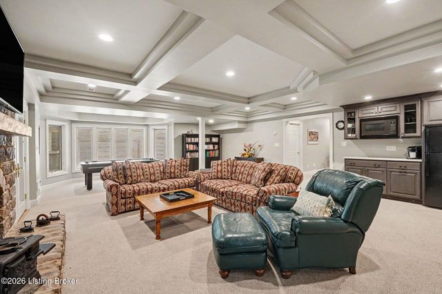 7016 Breakwater Pl, Prospect, KY 40059