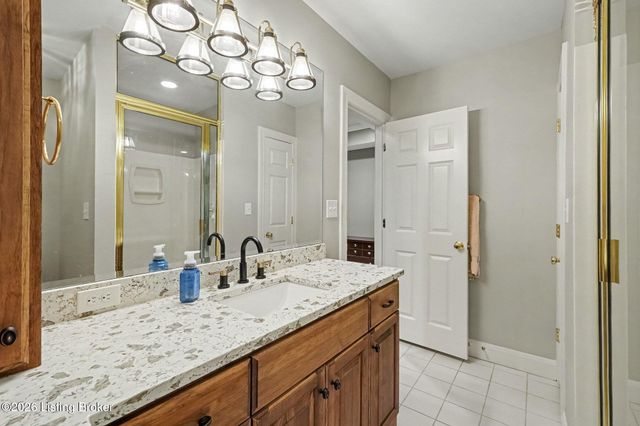 7016 Breakwater Pl, Prospect, KY 40059