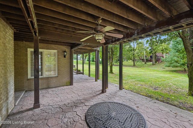 7016 Breakwater Pl, Prospect, KY 40059