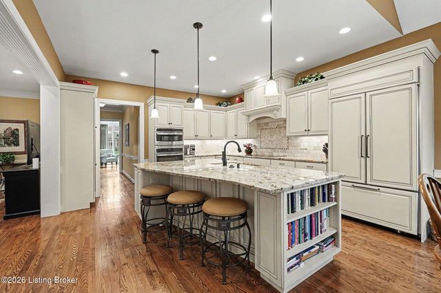 7016 Breakwater Pl, Prospect, KY 40059
