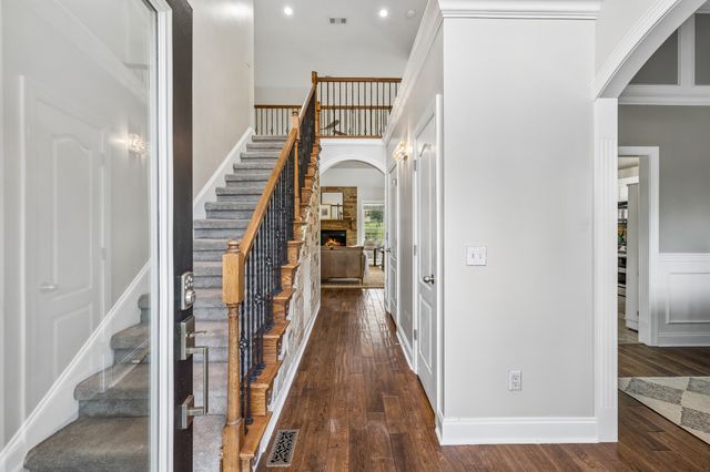 1014 Cabriolet Ct, Gallatin, TN 37066
