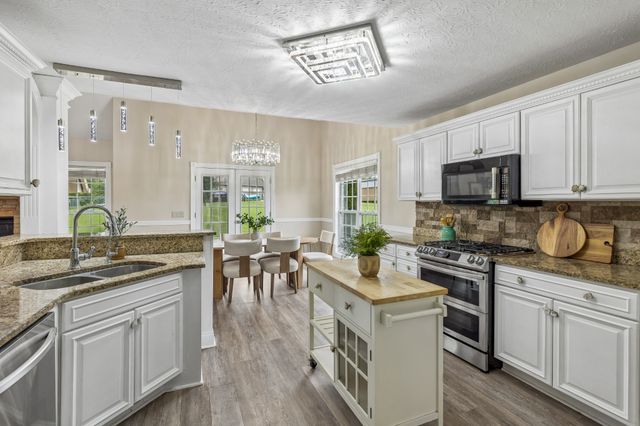 1014 Cabriolet Ct, Gallatin, TN 37066