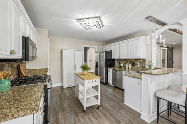 1014 Cabriolet Ct, Gallatin, TN 37066