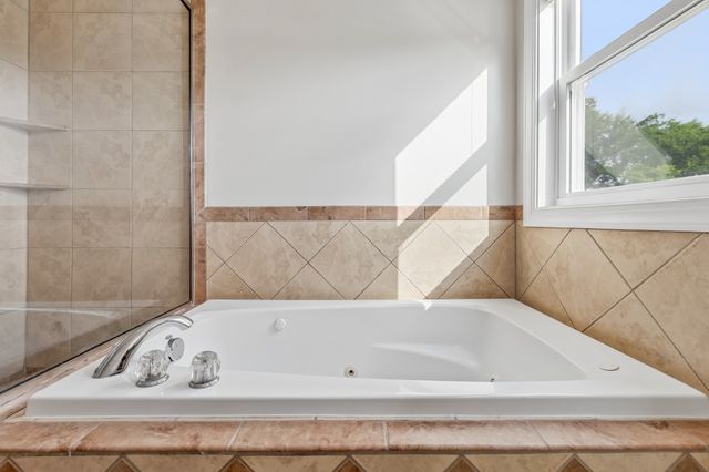 1014 Cabriolet Ct, Gallatin, TN 37066