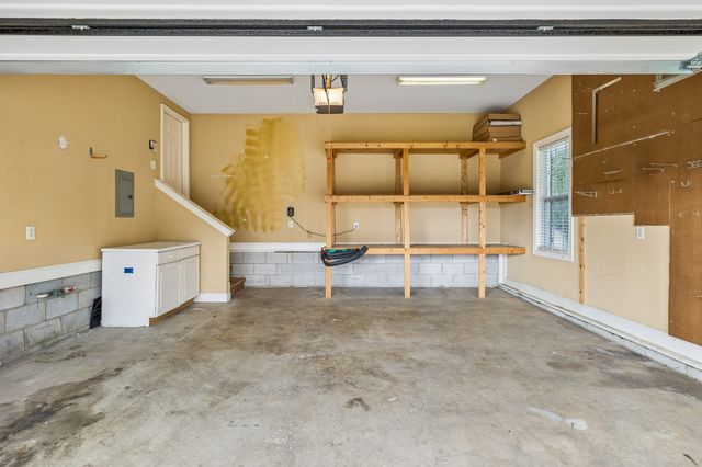 1014 Cabriolet Ct, Gallatin, TN 37066