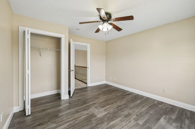 1014 Cabriolet Ct, Gallatin, TN 37066