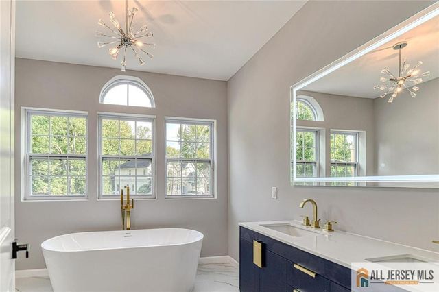 108 Jersey Avenue, Edison, NJ 08820