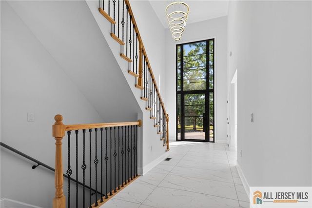 108 Jersey Avenue, Edison, NJ 08820