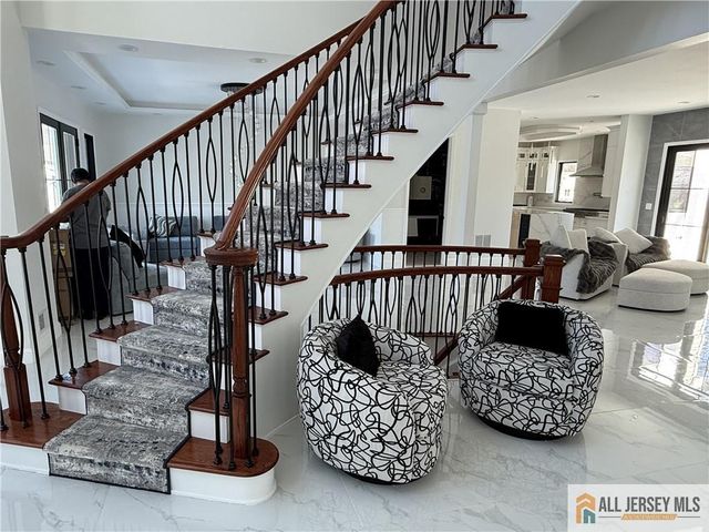 108 Jersey Avenue, Edison, NJ 08820