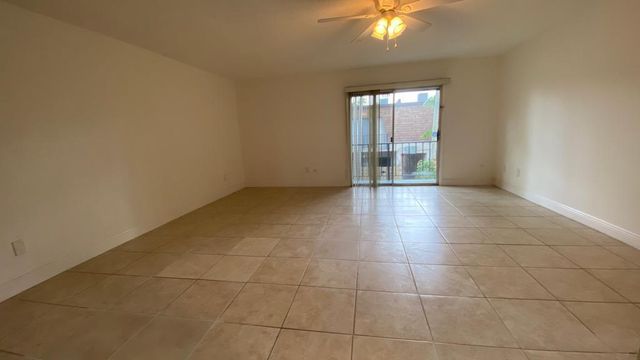 15385 S Dixie Highway 12, Palmetto Bay, FL 33157