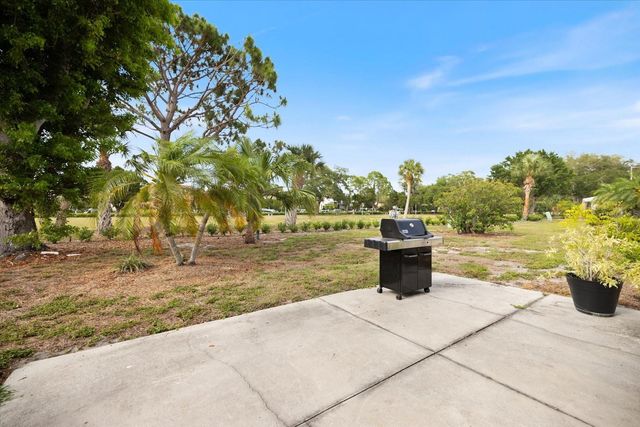 702 FAIR WINDS DRIVE 702, Nokomis, FL 34275